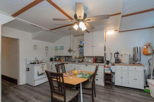 28 Main Street W, Richmond, MN 56368