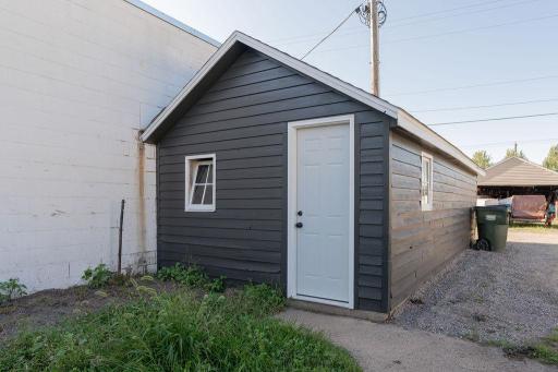 28 Main Street W, Richmond, MN 56368