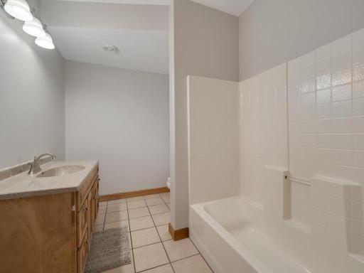 19407 Yukon Street NW, Cedar, MN 55011