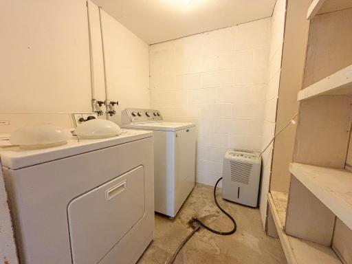 25494 Heilberger Lane, Erhard, MN 56534