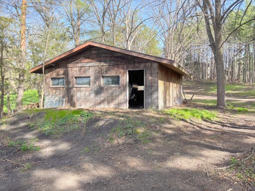 25494 Heilberger Lane, Erhard, MN 56534