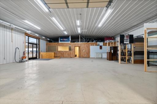 1301 N Nokomis NE, Alexandria, MN 56308