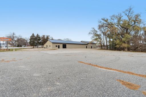 1301 N Nokomis NE, Alexandria, MN 56308