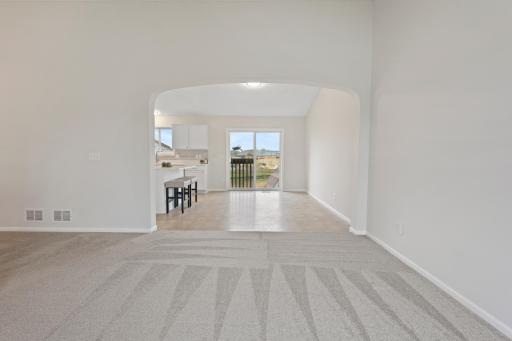 551 Knollwood Street W, Annandale, MN 55302