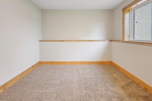 551 Knollwood Street W, Annandale, MN 55302