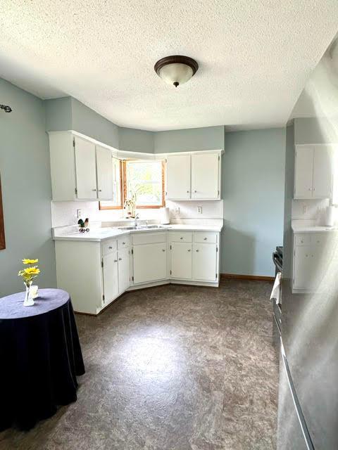 Eat in kitchen