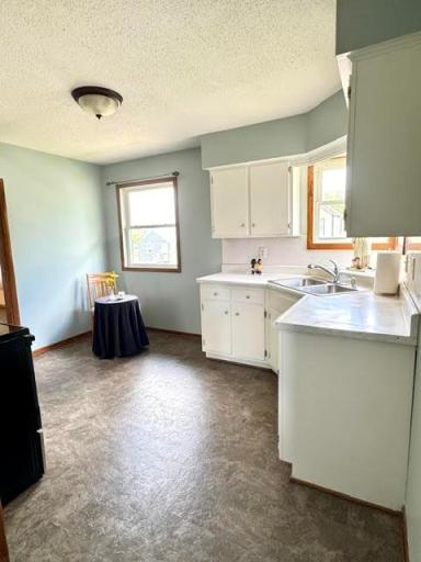 206 Elm Avenue SE, Montgomery, MN 56069