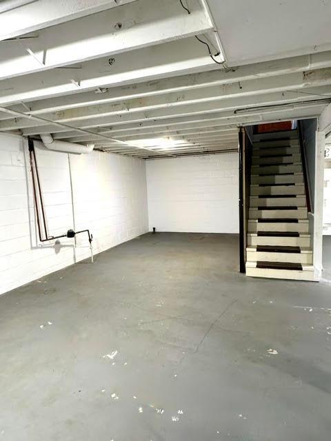 Bright basement for extra space