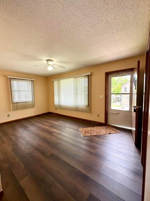 spacious and bright livingromm