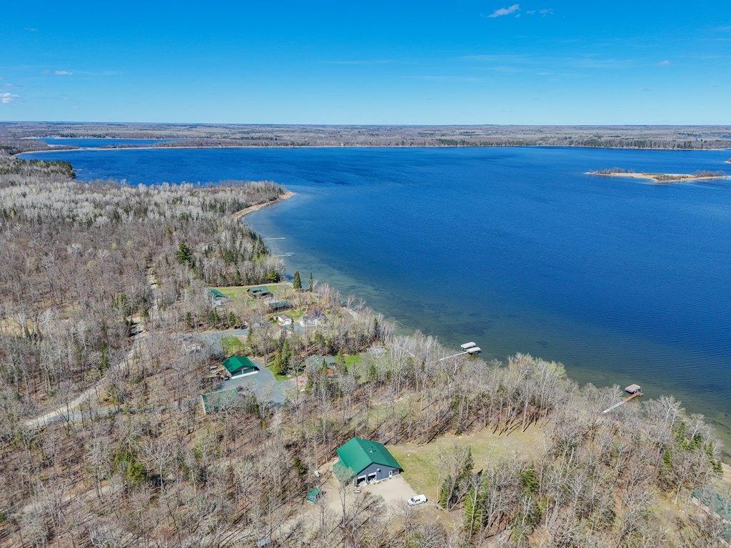 10 Sand Lake; 3500+ acre lake, Bowstring Chain.JPG