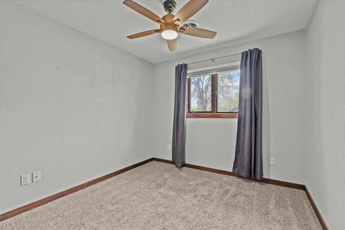 31-Bedroom 3.jpg