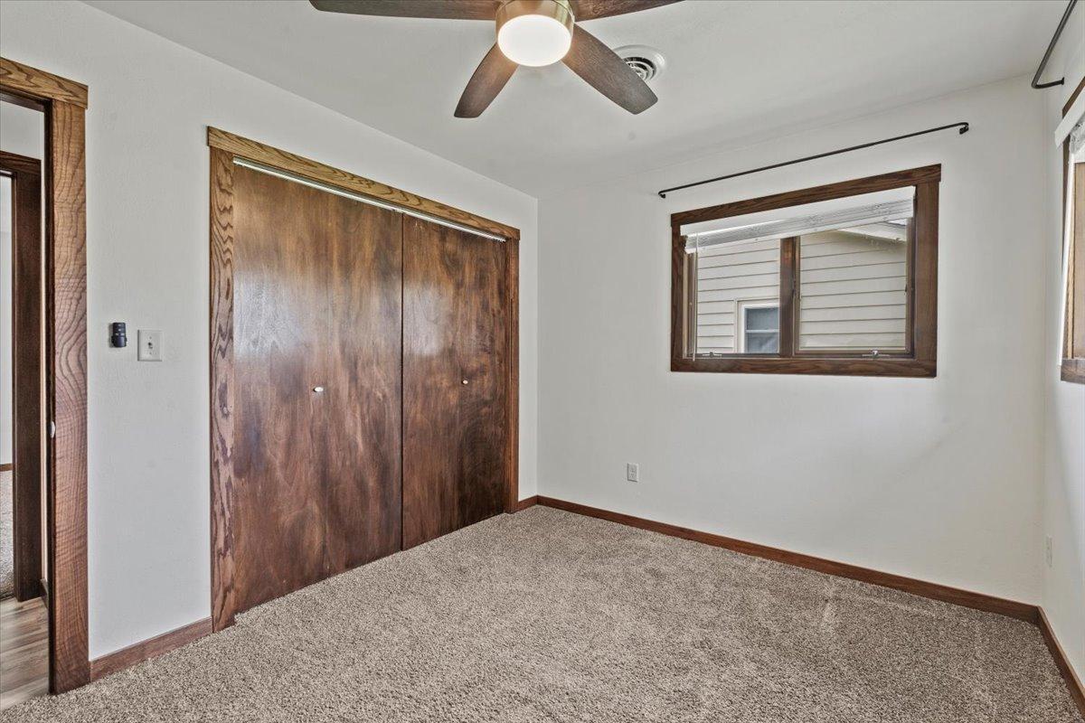 27-Bedroom 1.jpg