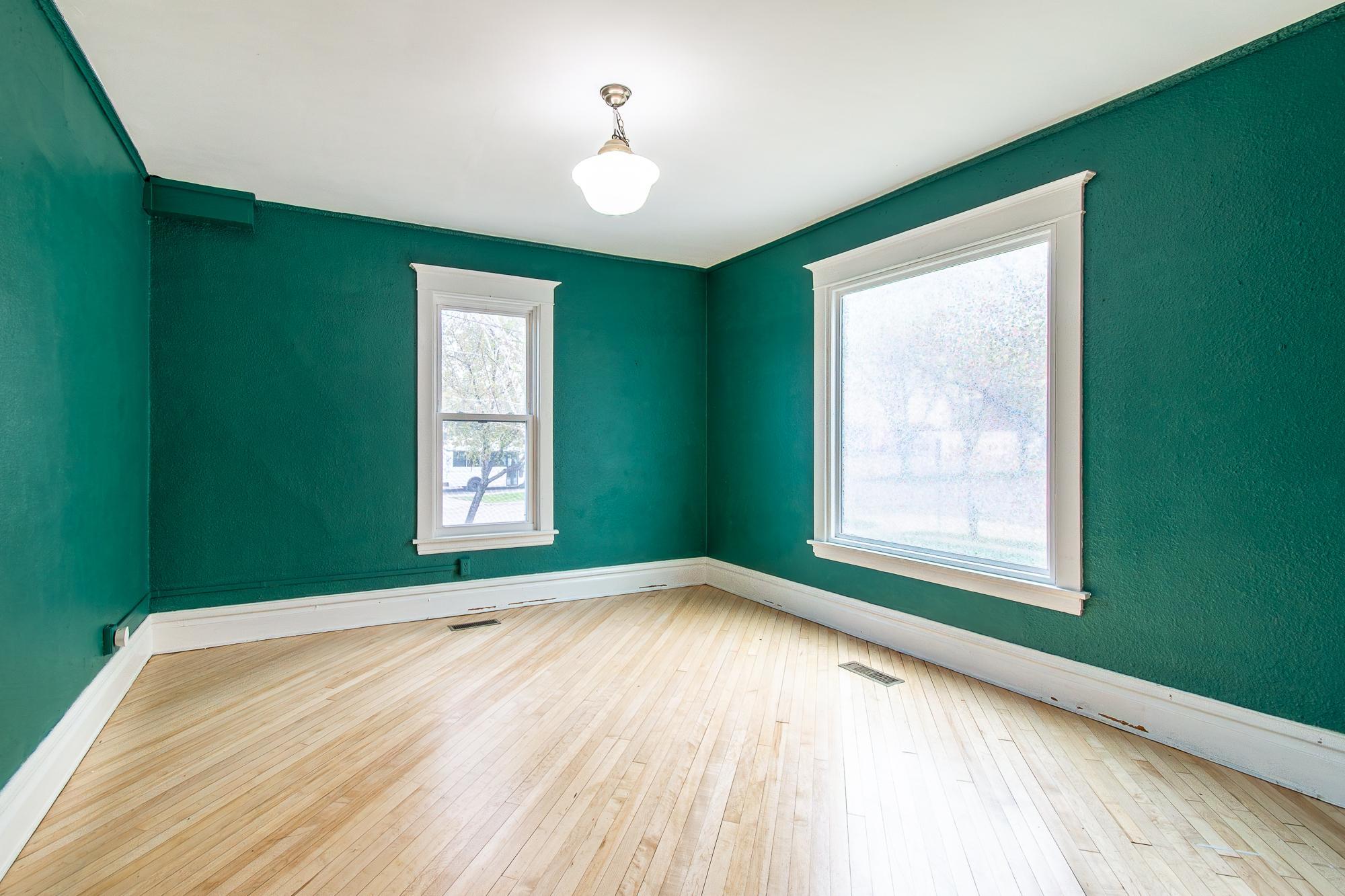 Front right living room