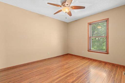 669 Windtree Knolls, Saint Paul, MN 55123