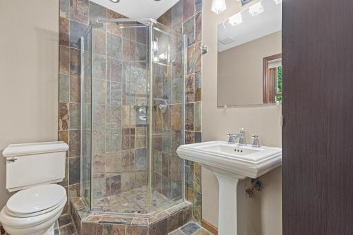 669 Windtree Knolls, Saint Paul, MN 55123