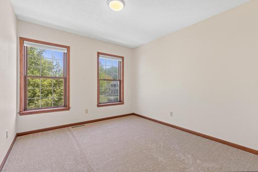 669 Windtree Knolls, Saint Paul, MN 55123
