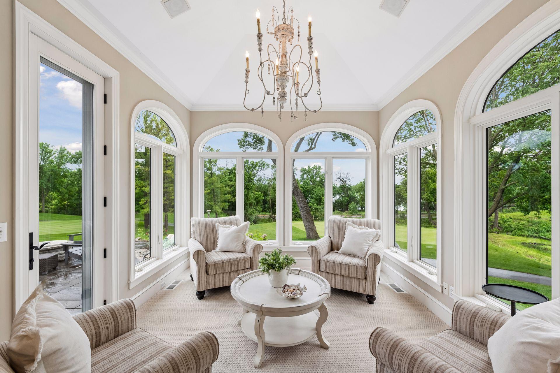 Now THAT is a Sunroom...