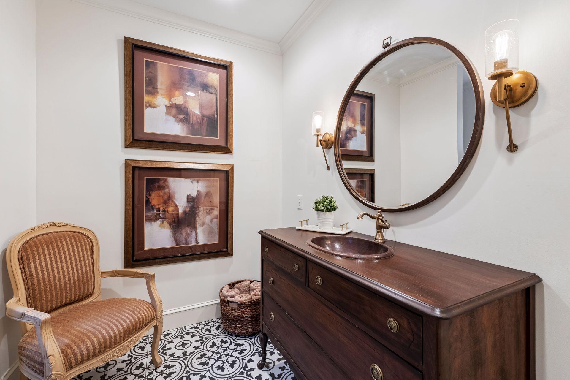 Beautiful lower-level Bath