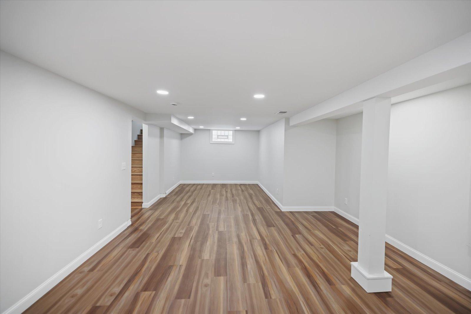 Xtra large lower level