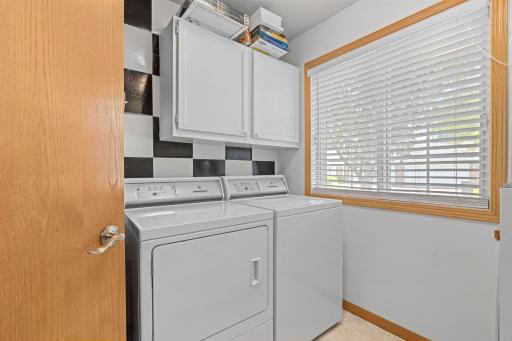23-web-or-mls-9120 Prairieview Ln N-23.jpg
