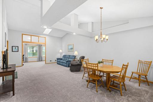 12-web-or-mls-9120 Prairieview Ln N-12.jpg