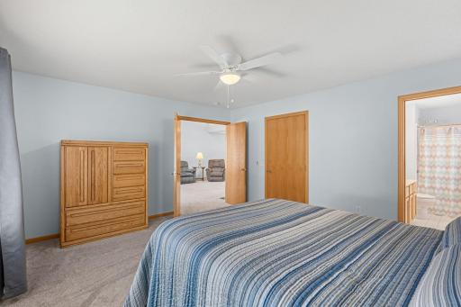 26-web-or-mls-9120 Prairieview Ln N-26.jpg