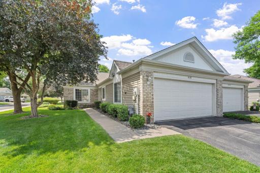9120 Prairieview Lane N, Champlin, MN 55316