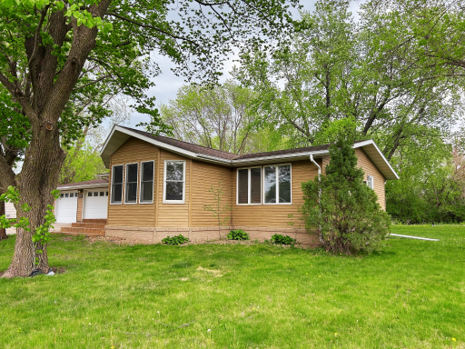 451 2nd Street N, Wood Lake, MN 56297
