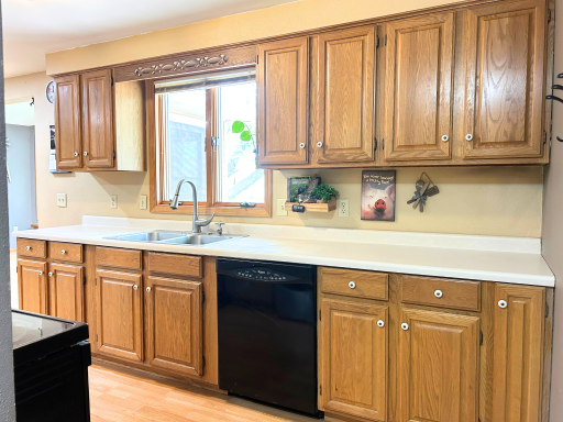 451 2nd Street N, Wood Lake, MN 56297