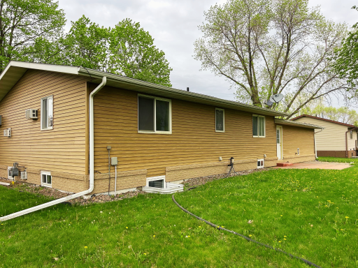 451 2nd Street N, Wood Lake, MN 56297