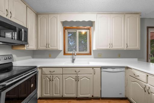 5451 Upper 147th Street W, Saint Paul, MN 55124