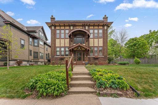 586 Ashland Avenue, 2, Saint Paul, MN 55102