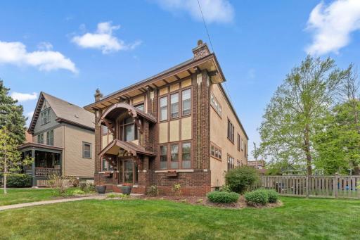 586 Ashland Avenue, 2, Saint Paul, MN 55102