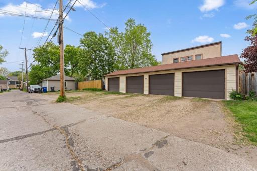 586 Ashland Avenue, 2, Saint Paul, MN 55102