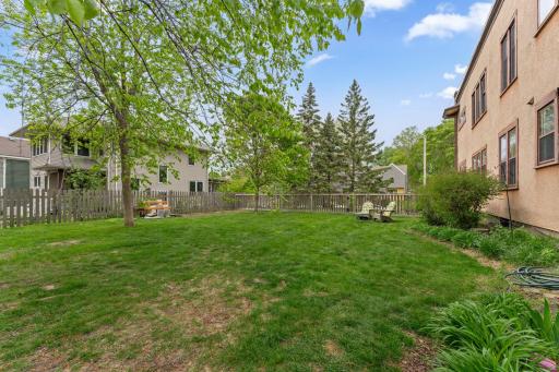 586 Ashland Avenue, 2, Saint Paul, MN 55102