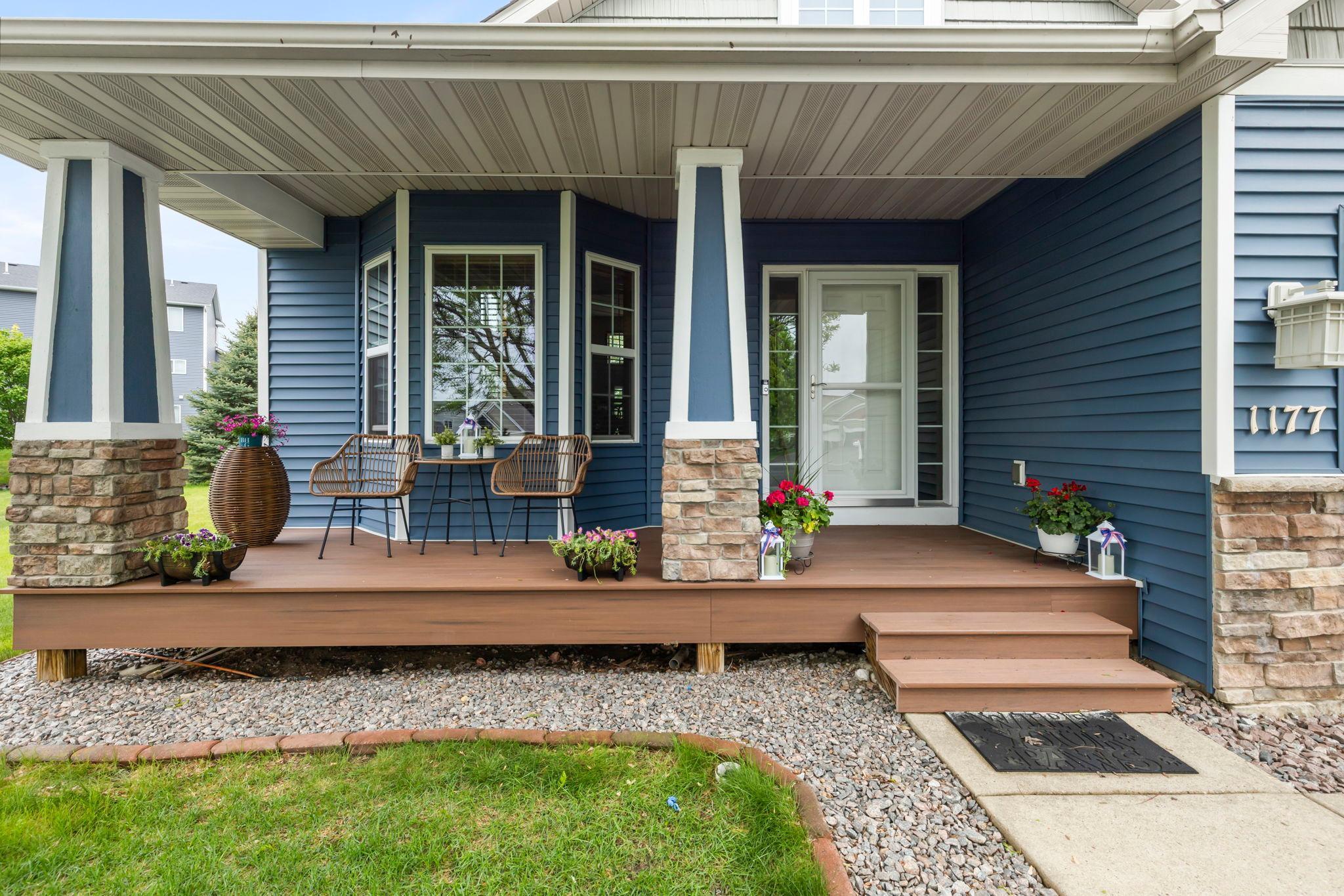 9-web-or-mls-1177 Danube Ave-13.jpg