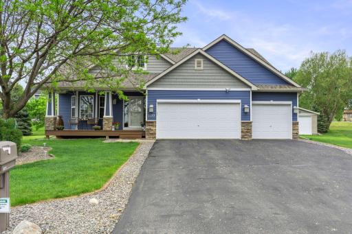 1177 Danube Avenue, Shakopee, MN 55379