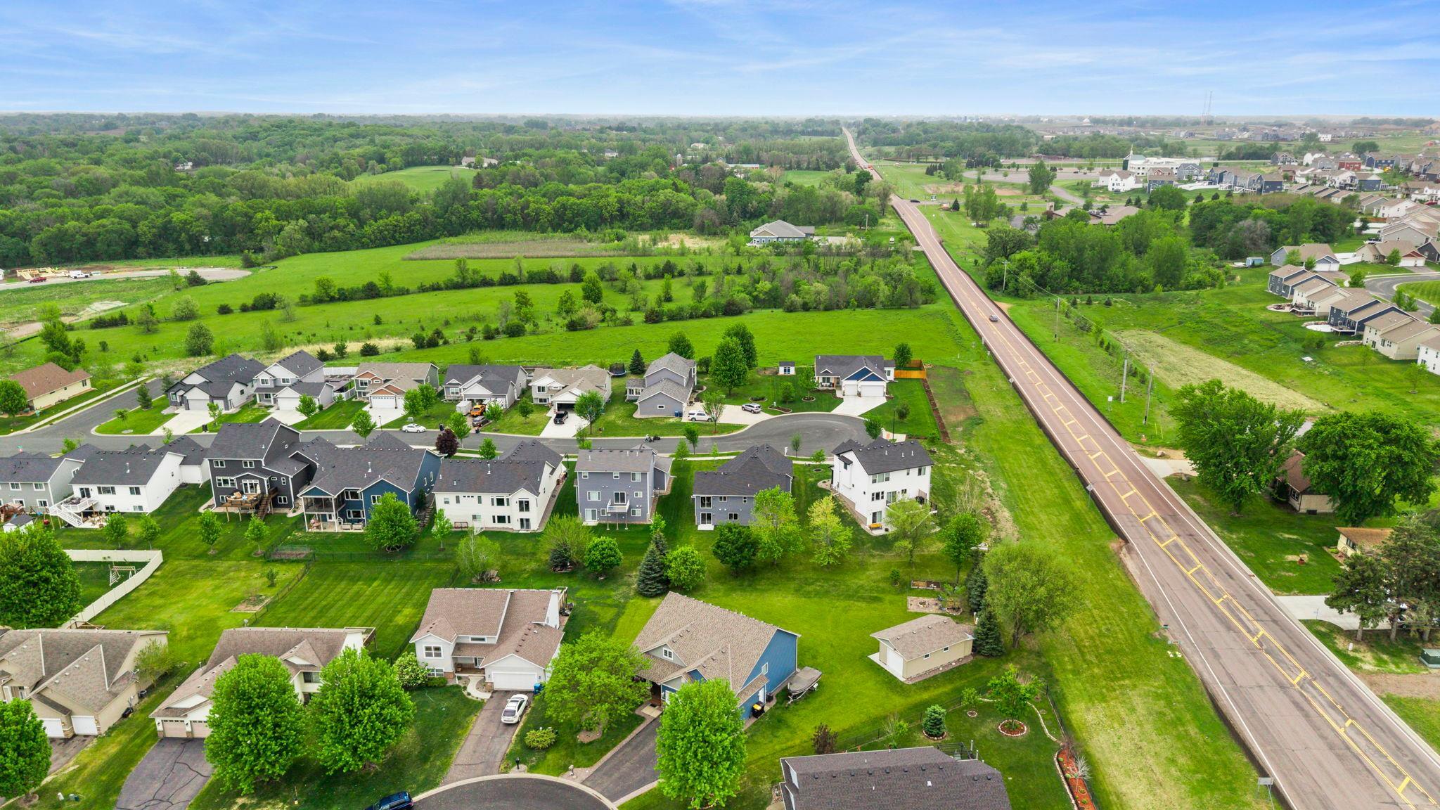 66-web-or-mls-1177 Danube Ave-195.jpg