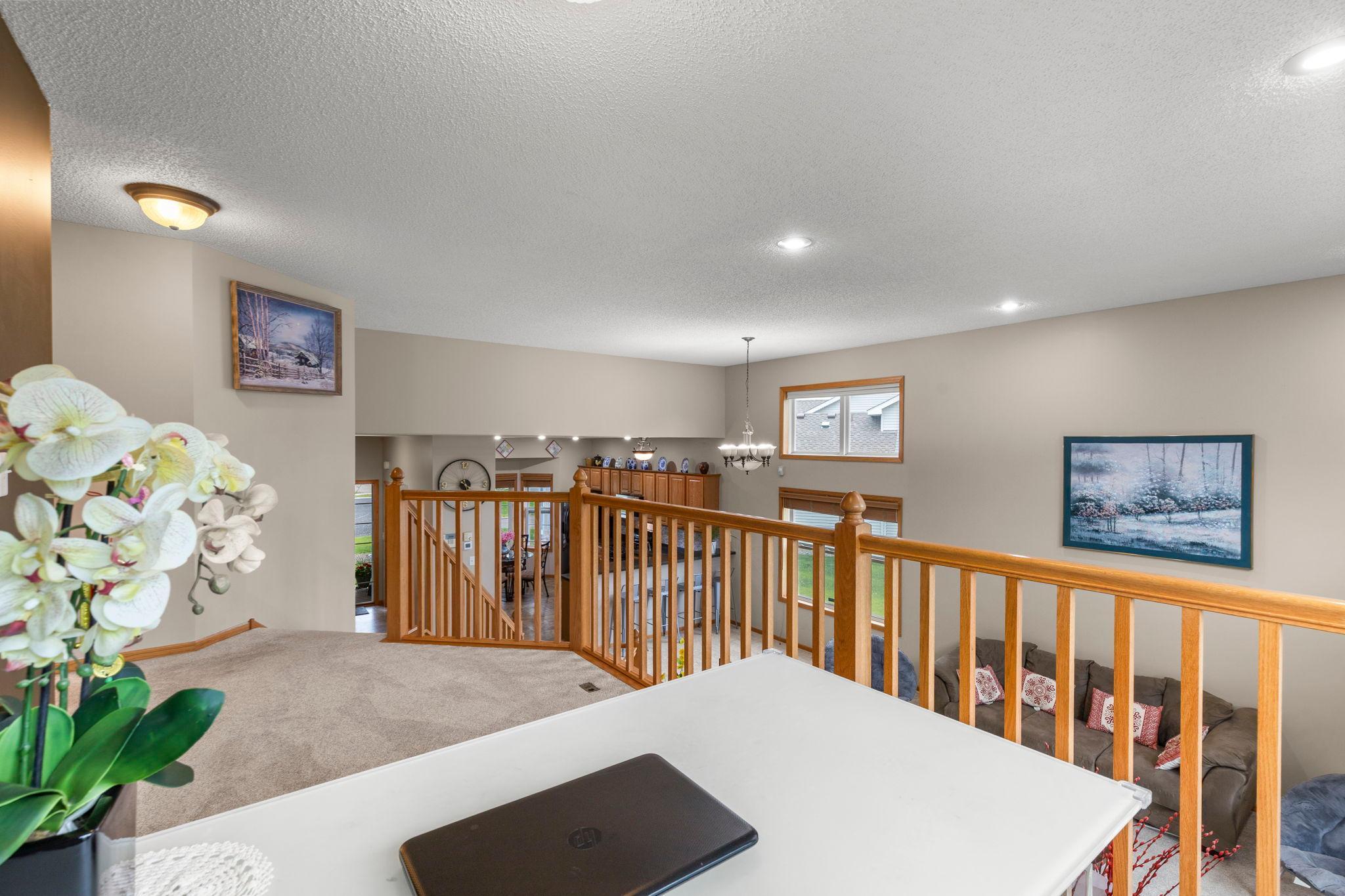 25-web-or-mls-1177 Danube Ave-63.jpg