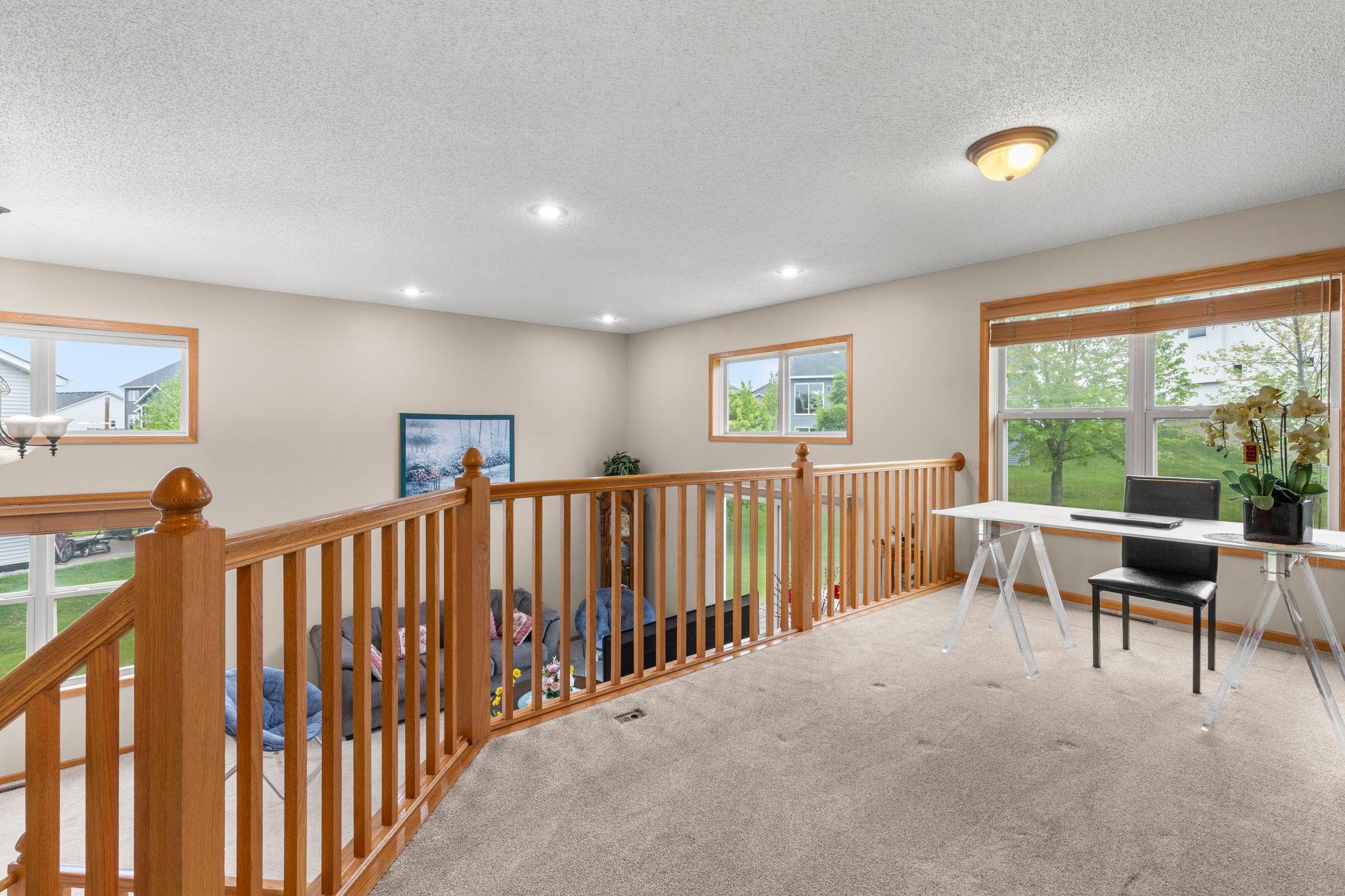 24-web-or-mls-1177 Danube Ave-60.jpg