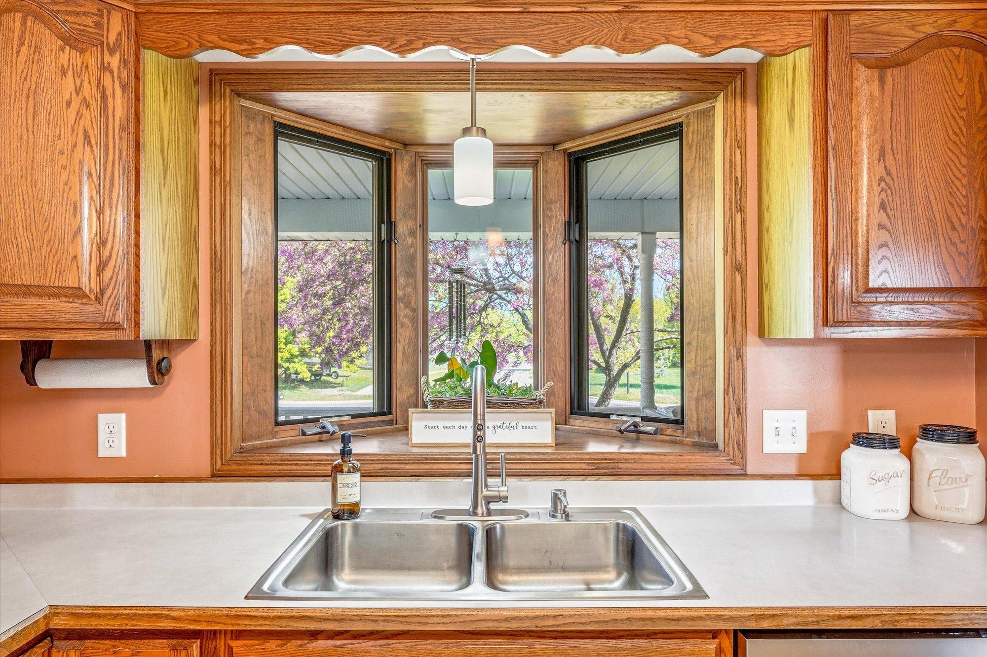 Kitchen bay window.