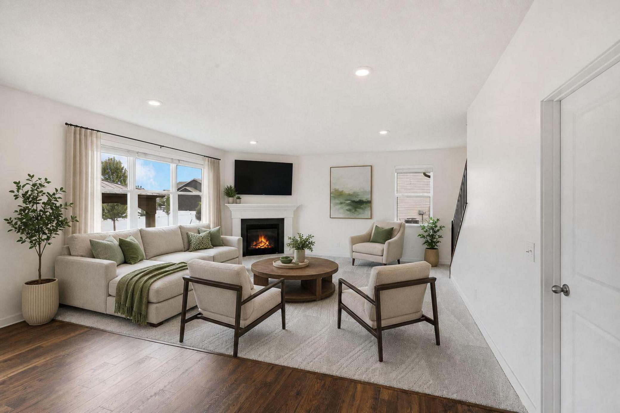 Virtually Staged Living