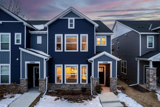 14540 Twin Lakes Circle, Burnsville, MN 55306