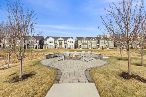 14540 Twin Lakes Circle, Burnsville, MN 55306