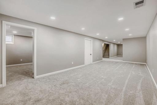 7556 Noble Ave N - Web Quality - 015 - 15 Family Room.jpg