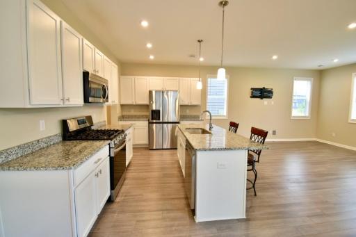 9923 Bluebird Street NW, Coon Rapids, MN 55433