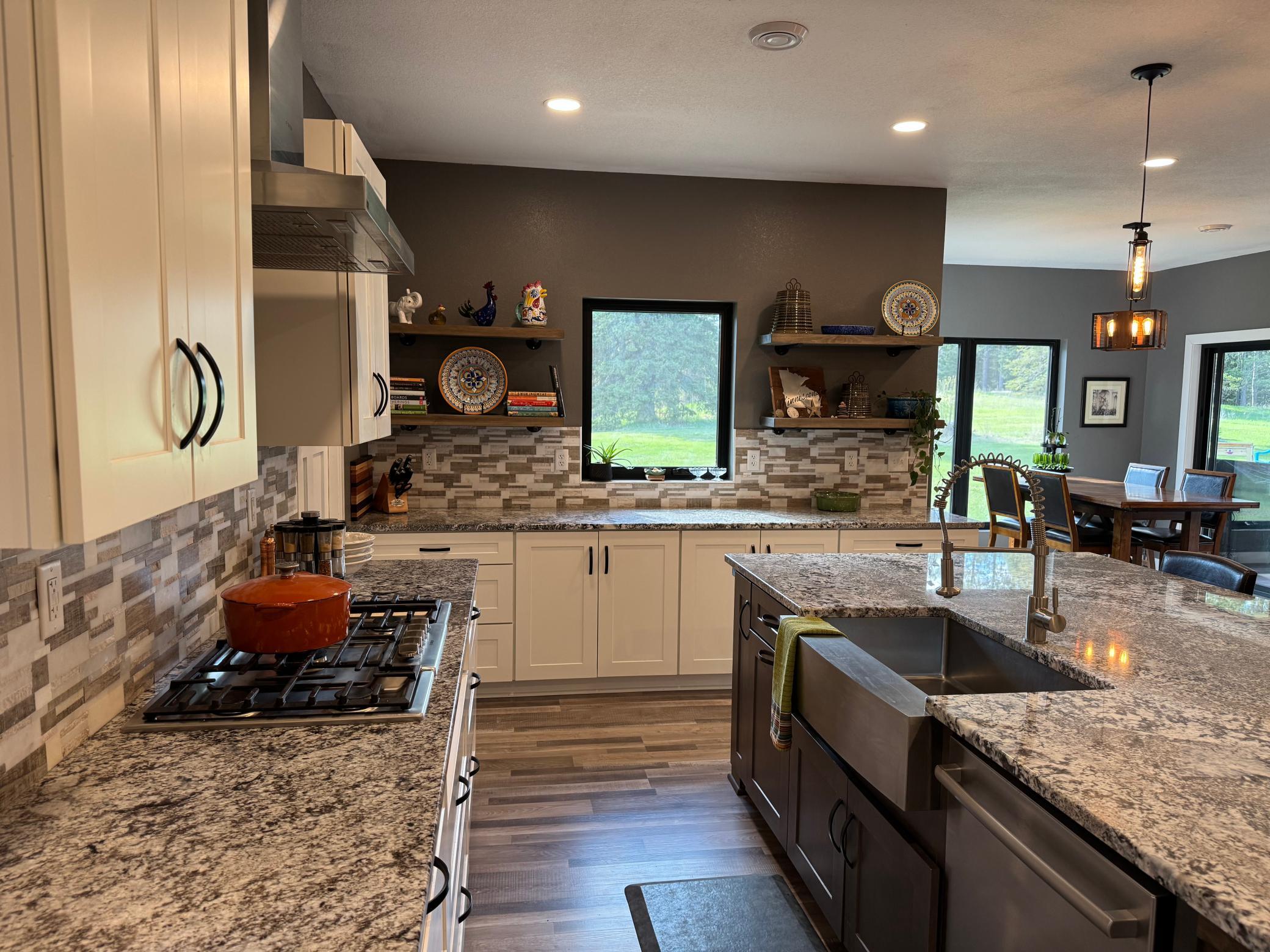 Kitchen Toward Back Yard