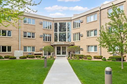 4360 Brookside Court, 105, Edina, MN 55436