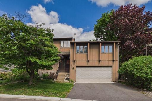 1541 S Bavarian Pass, Minneapolis, MN 55432