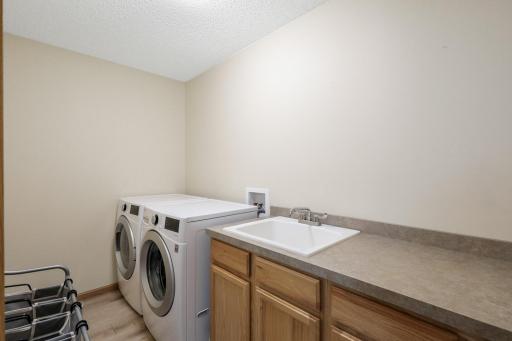 5925 86th Lane N, Brooklyn Park, MN 55443